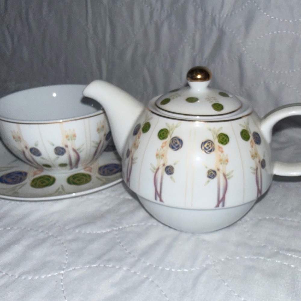 Leonardo Collection Tea for One Set Porcelain Art Nouveau Blue Green Rose Gold